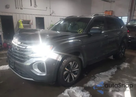 2024 Volkswagen Atlas 2.0T Se from USA, damaged, VIN 1V2LR2CA8RC579025